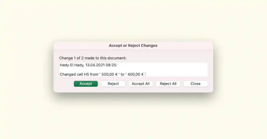 Aceitar ou rejeitar alterações no Excel: caixa de diálogo com a alteração 1 de 2 na célula H5, com Aceitar e Rejeitar